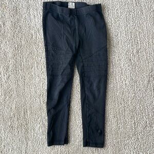 Black motor style pants tucker and Tate 5t leggings